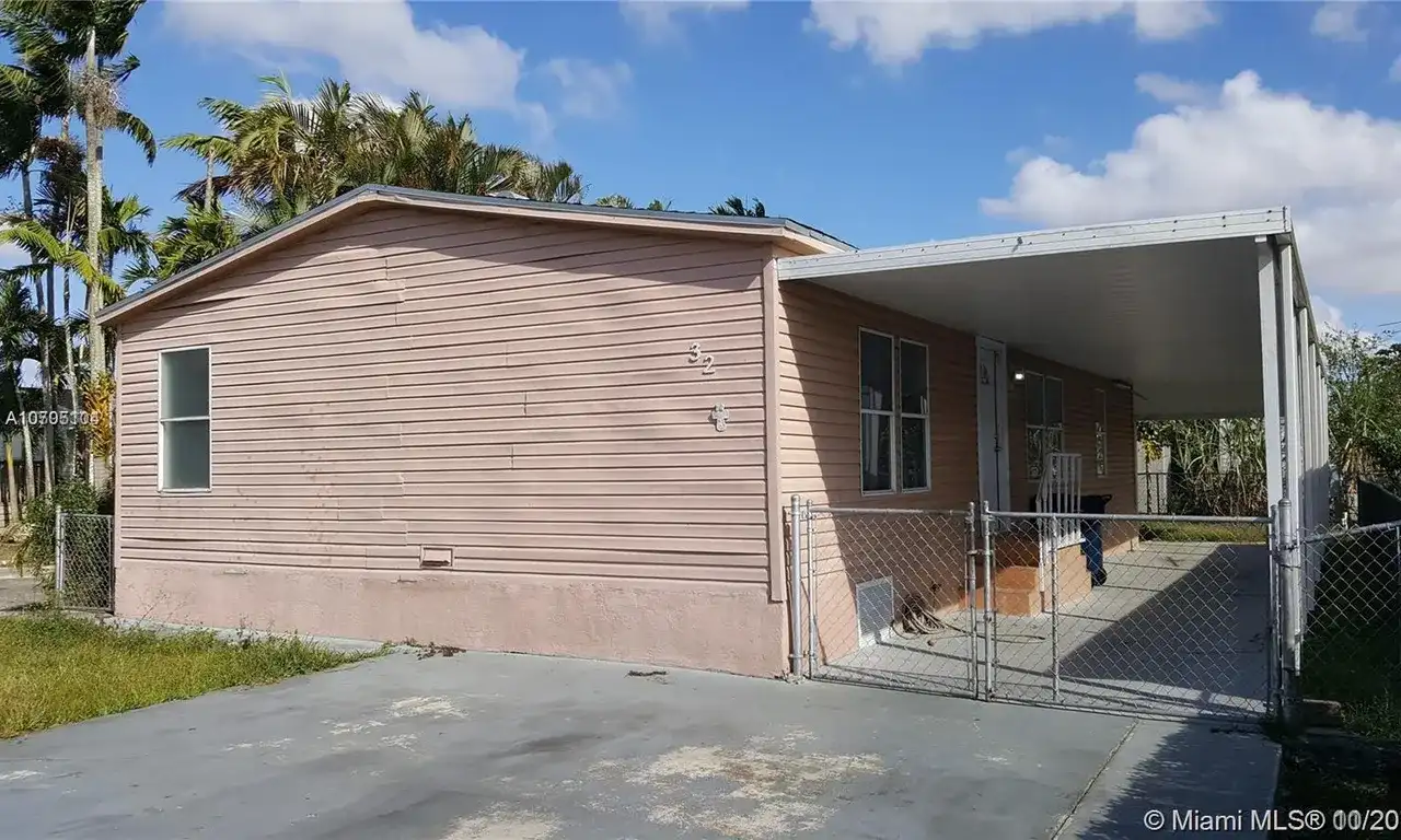 19800 SW 180th Ave # 32, Miami FL 33187