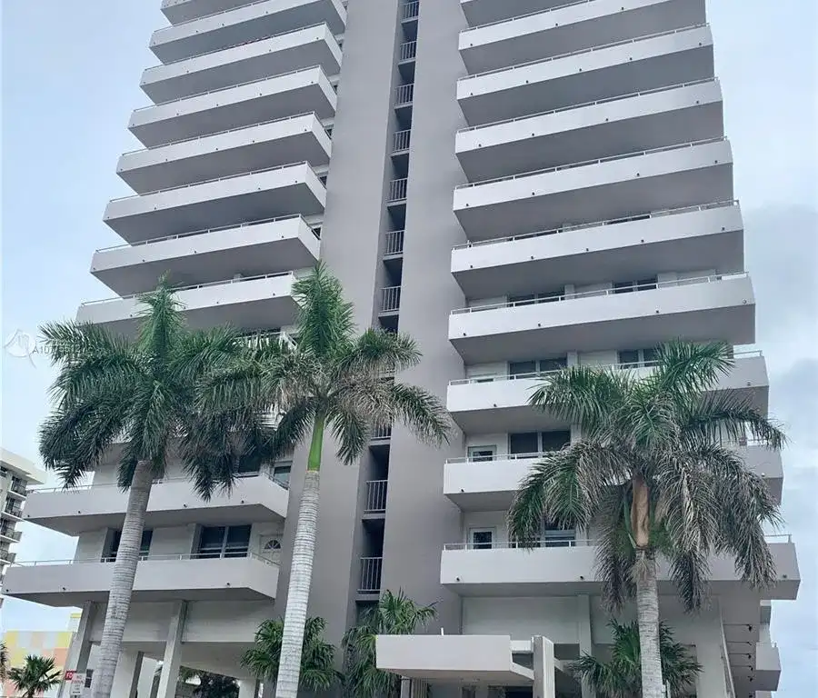 9225 Collins Ave # 404, Surfside FL 33154