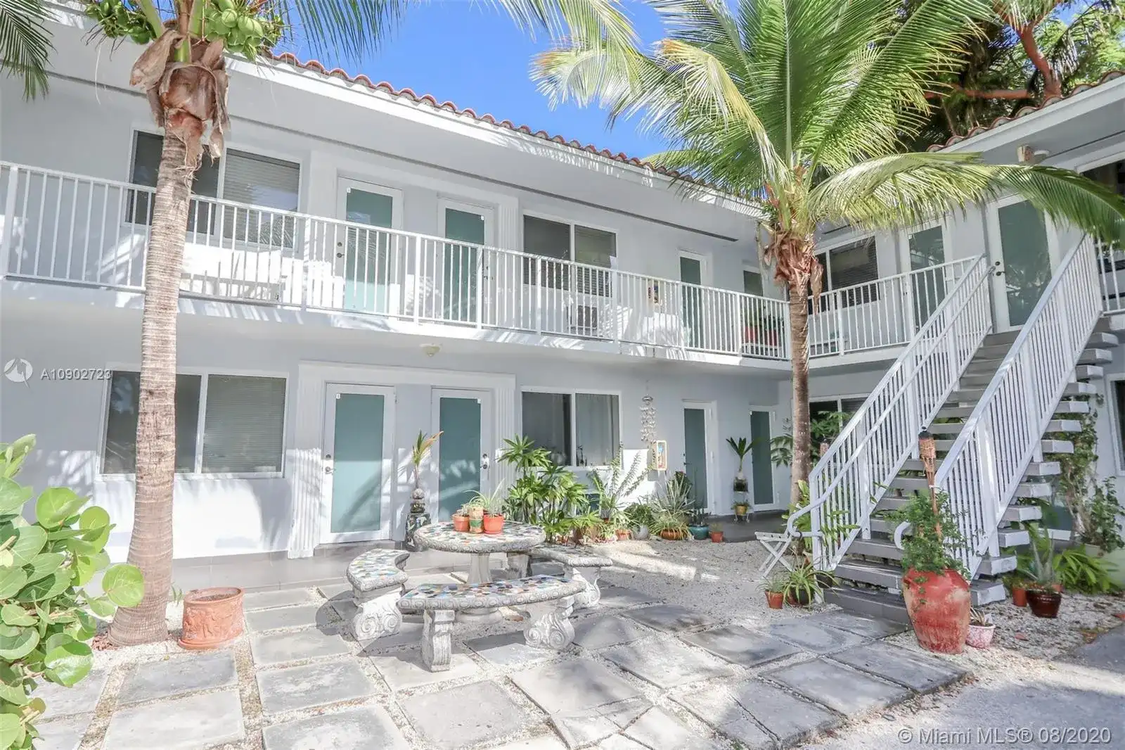 61 Edgewater Dr # 7, Coral Gables FL 33133