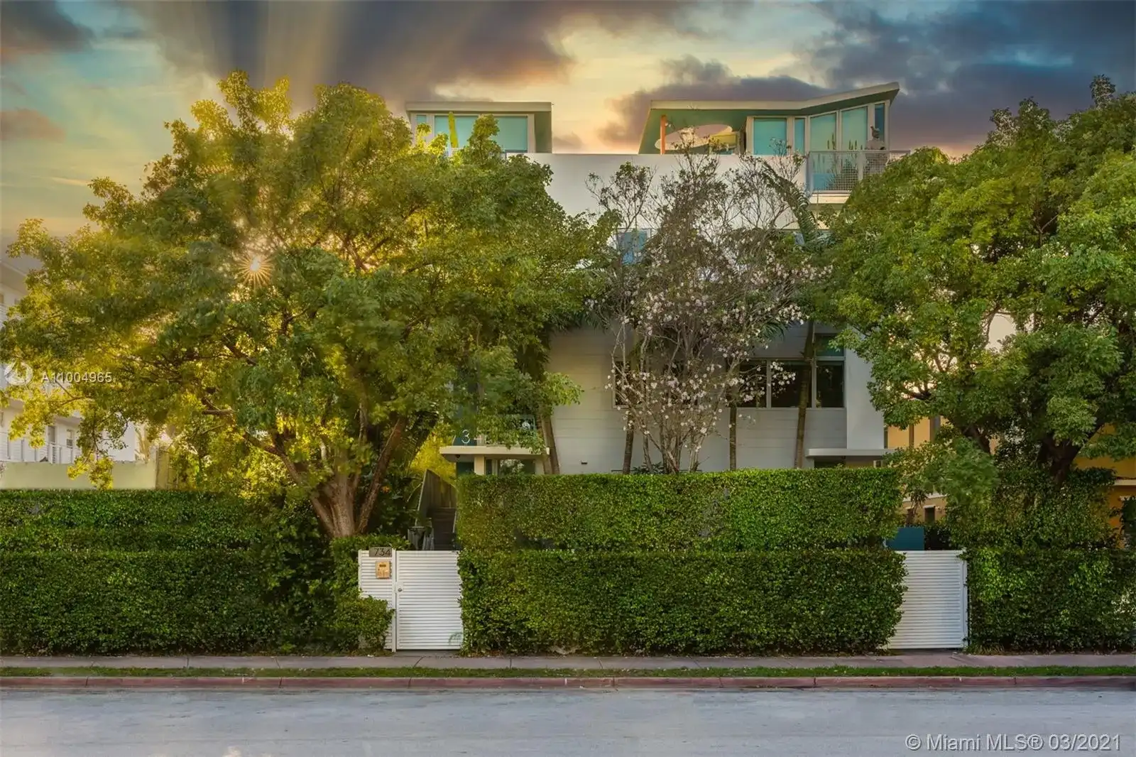 734 Michigan Ave, Miami Beach FL 33139