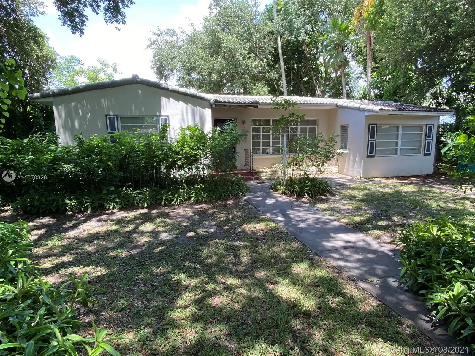 11504 NE 11th Pl, Biscayne Park FL 33161