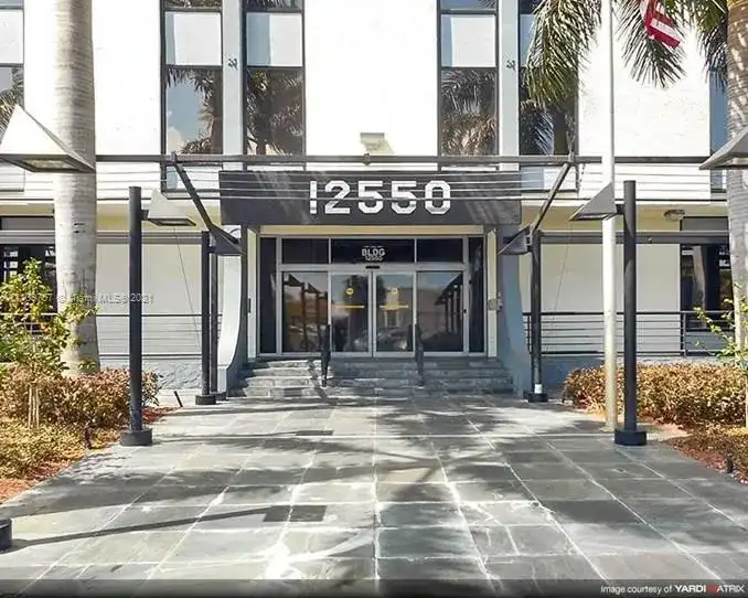12550 Biscayne Blvd # 208, North Miami FL 33181