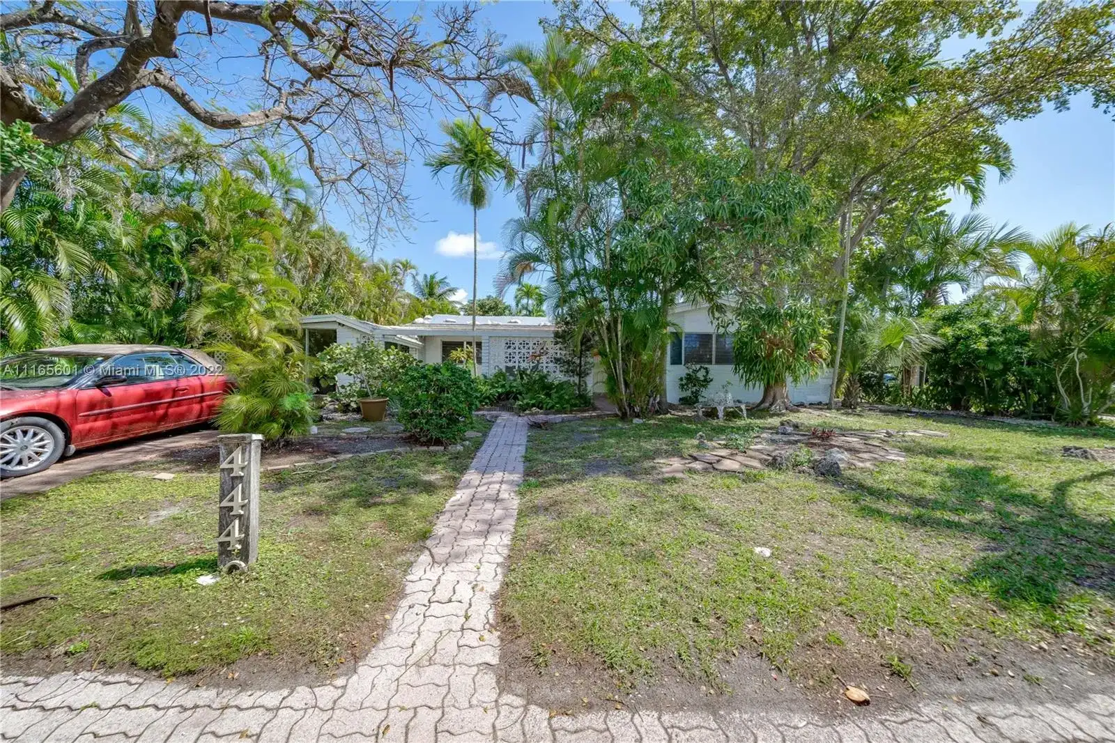4440 NE 15th Ter, Oakland Park FL 33334
