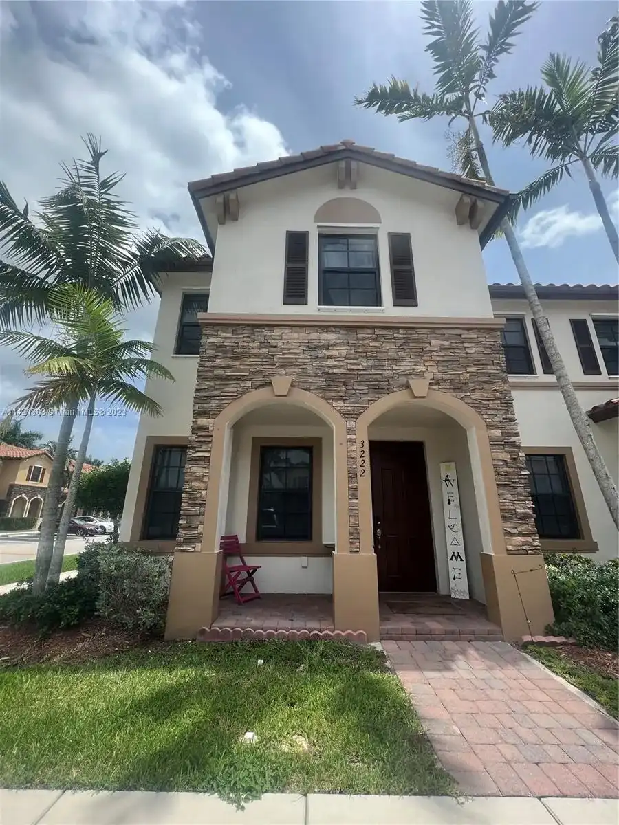 3222 SE 5th St # 3222, Homestead FL 33033