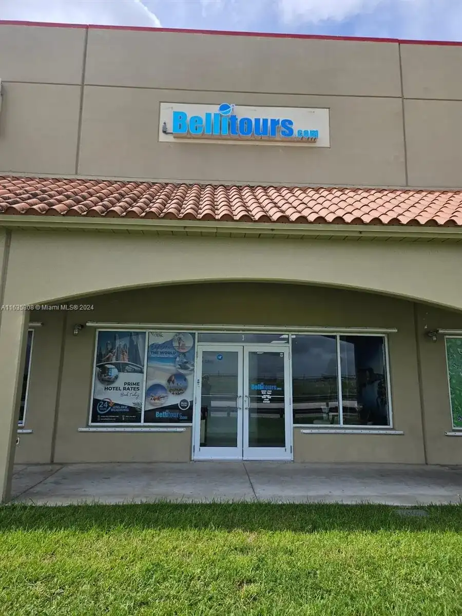 15420 SW 136th St, Miami FL 33196
