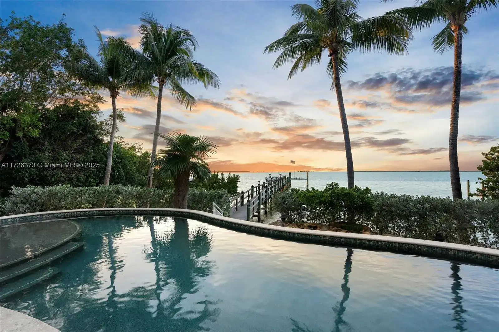 104 Coastal Dr, Key Largo FL 33037