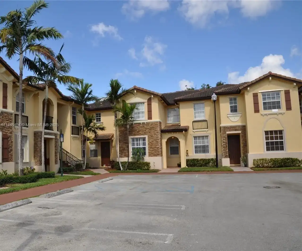 1420 NE 33rd Ave # 15, Homestead FL 33033