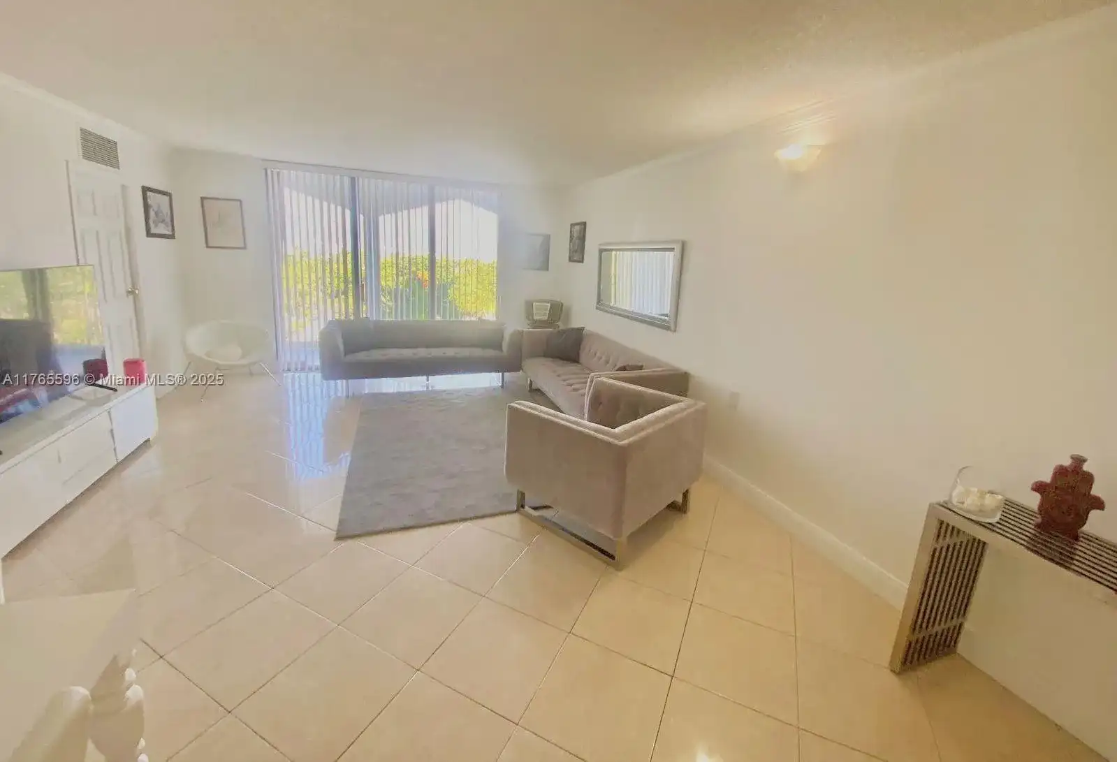 9801 Collins Ave # 8M, Bal Harbour FL 33154
