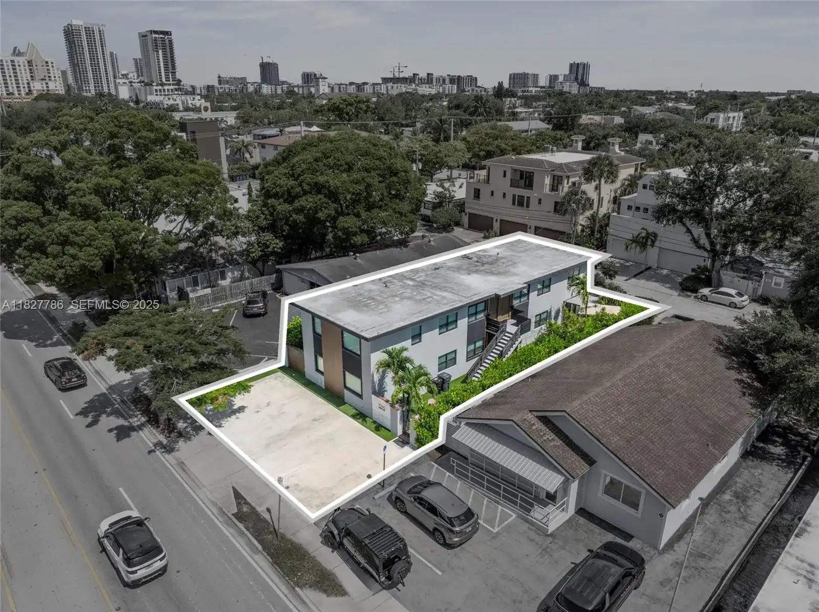 1215 E Broward Blvd, Fort Lauderdale FL 33301
