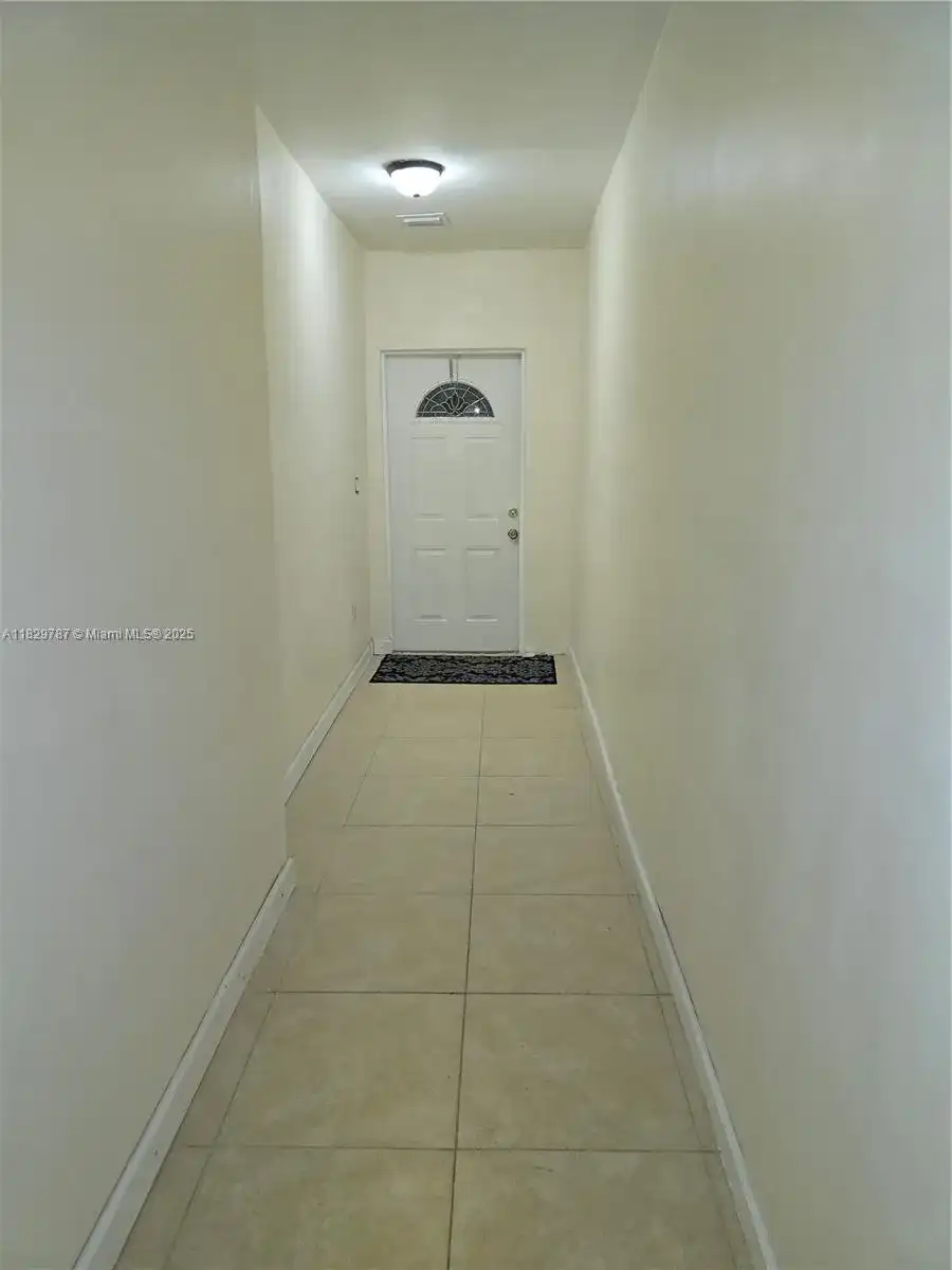 9200 SW 164th St # 9200, Palmetto Bay FL 33157