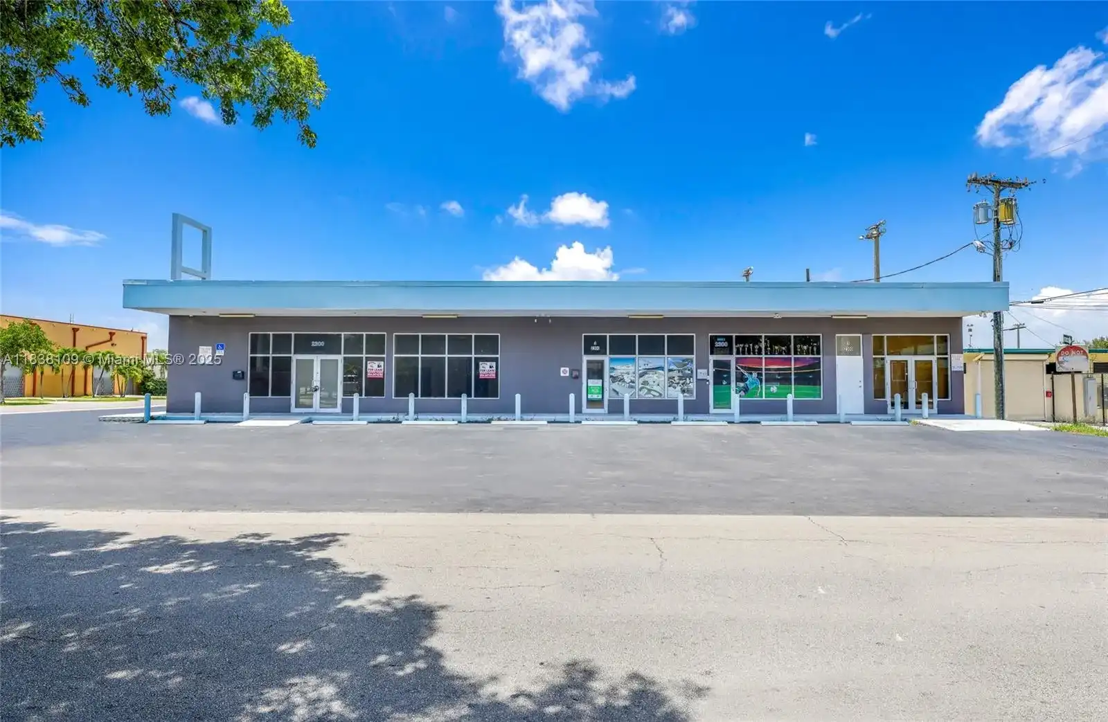 2300 N 23rd Ave, Hollywood FL 33020