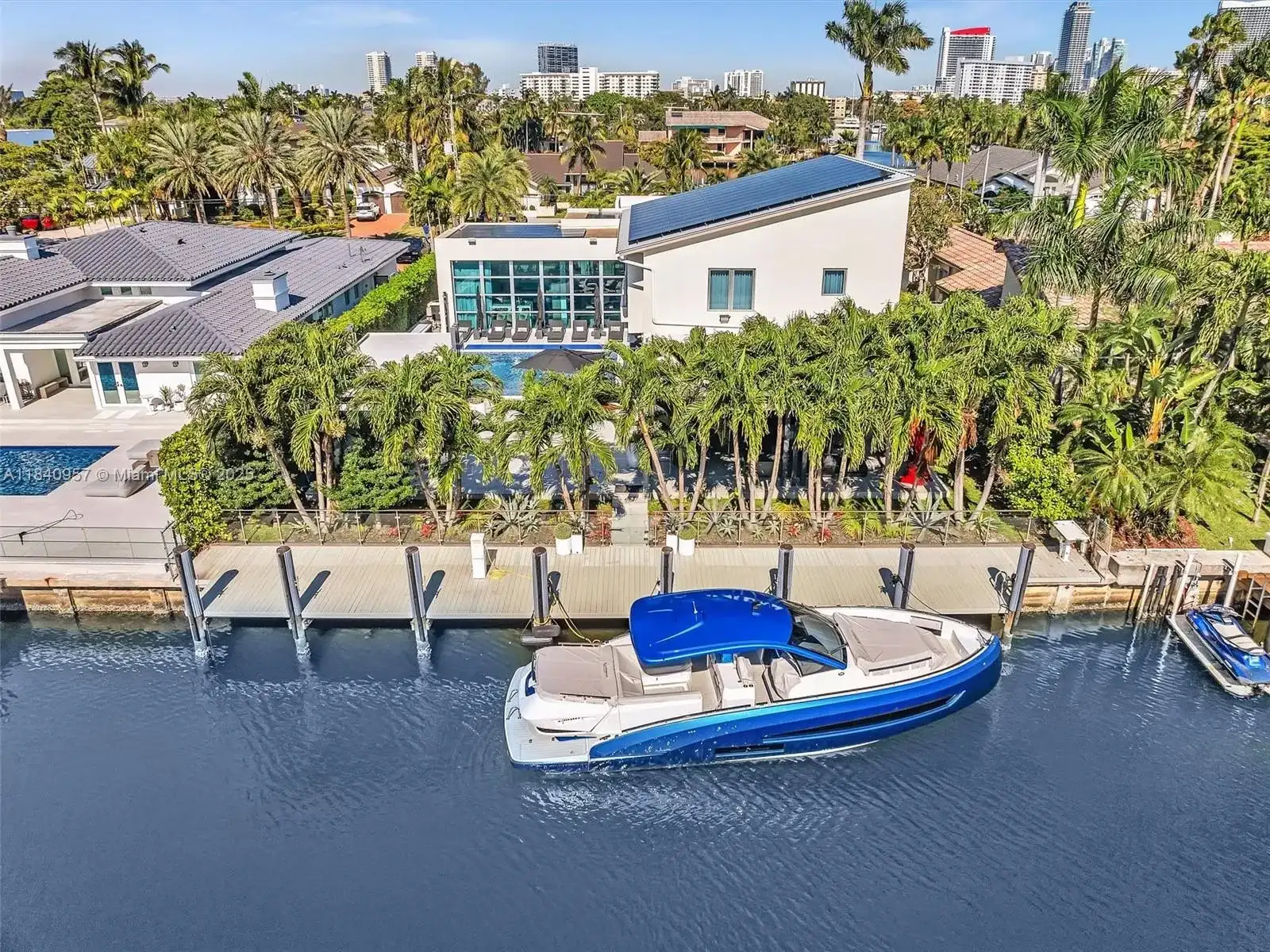 307 Holiday Dr, Hallandale Beach FL 33009