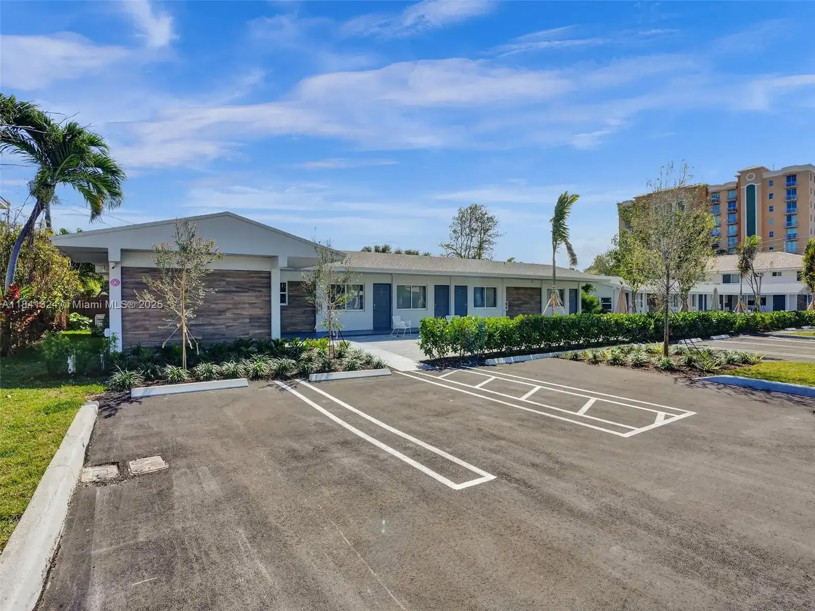 3204-3208 NE 9th St, Pompano Beach FL 33062
