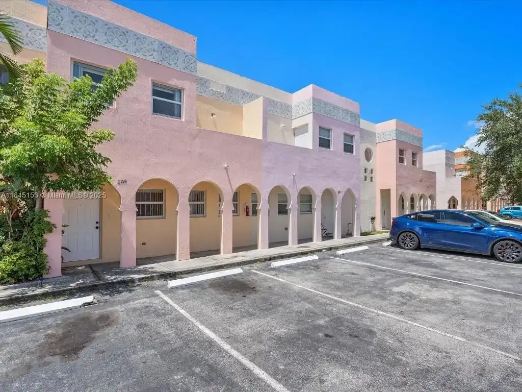 2748 NW 131st St, Opa-Locka FL 33054