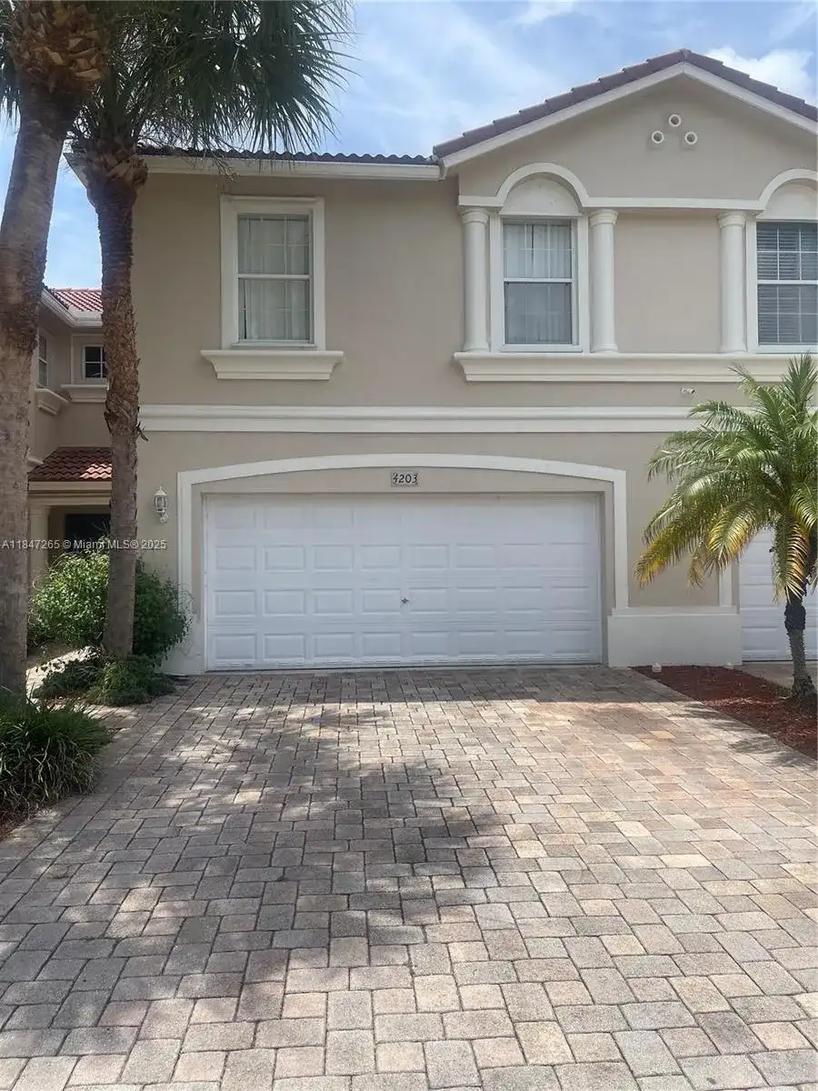 4203 Cohune Palm Ct, Green Acres FL 33463