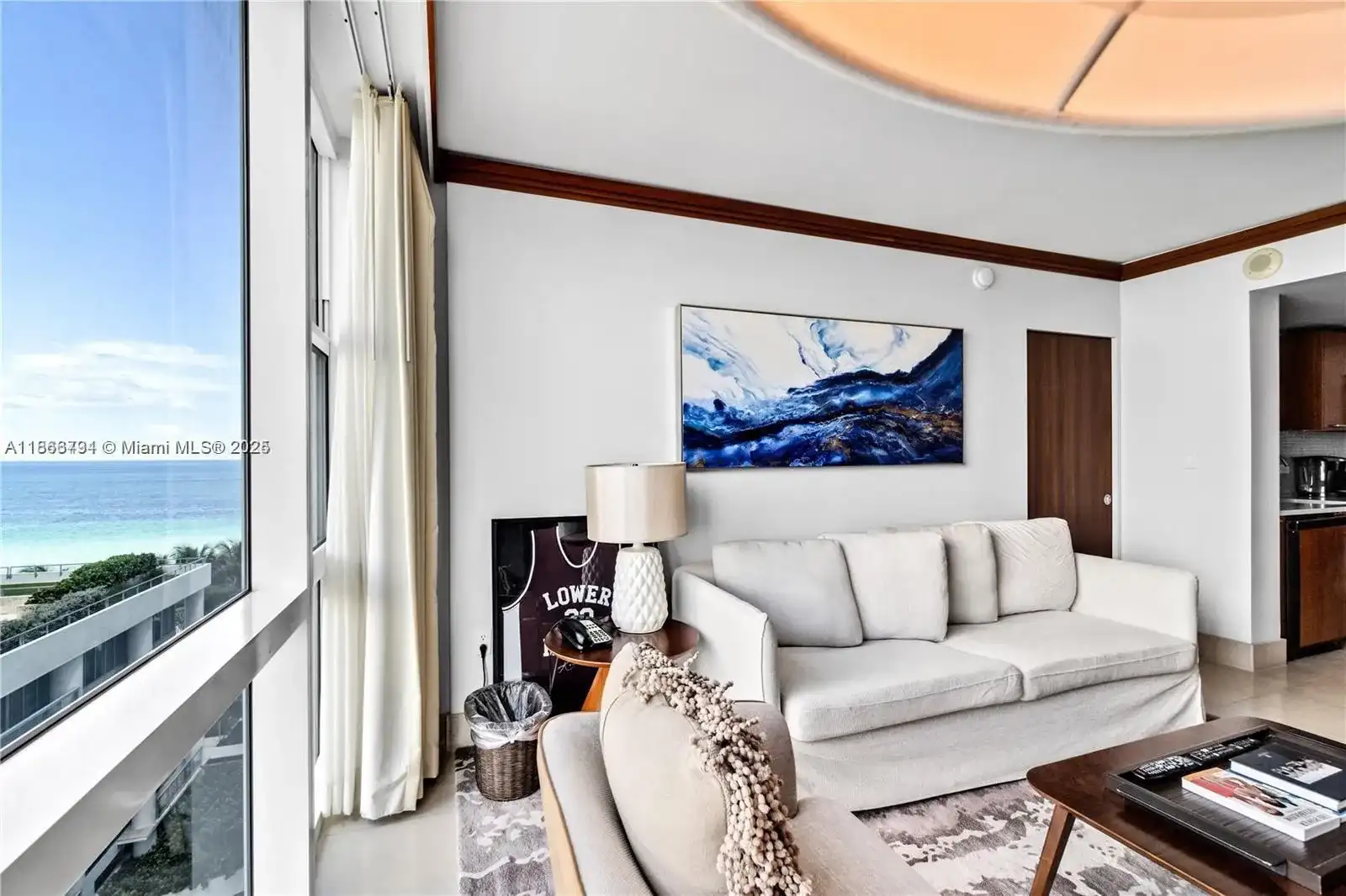 6801 Collins Ave # 818, Miami Beach FL 33141