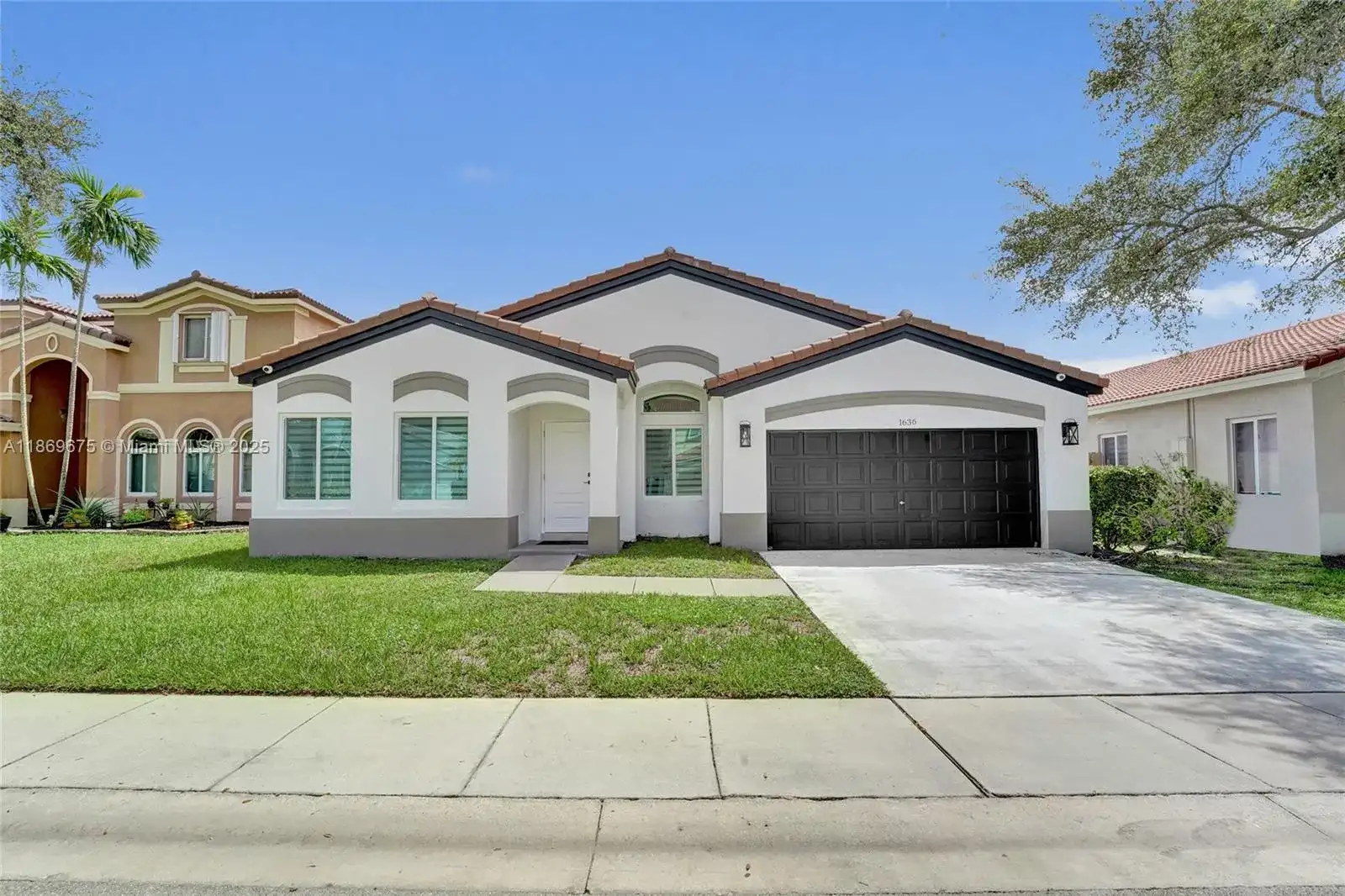 1636 SW 108th Ter, Davie FL 33324