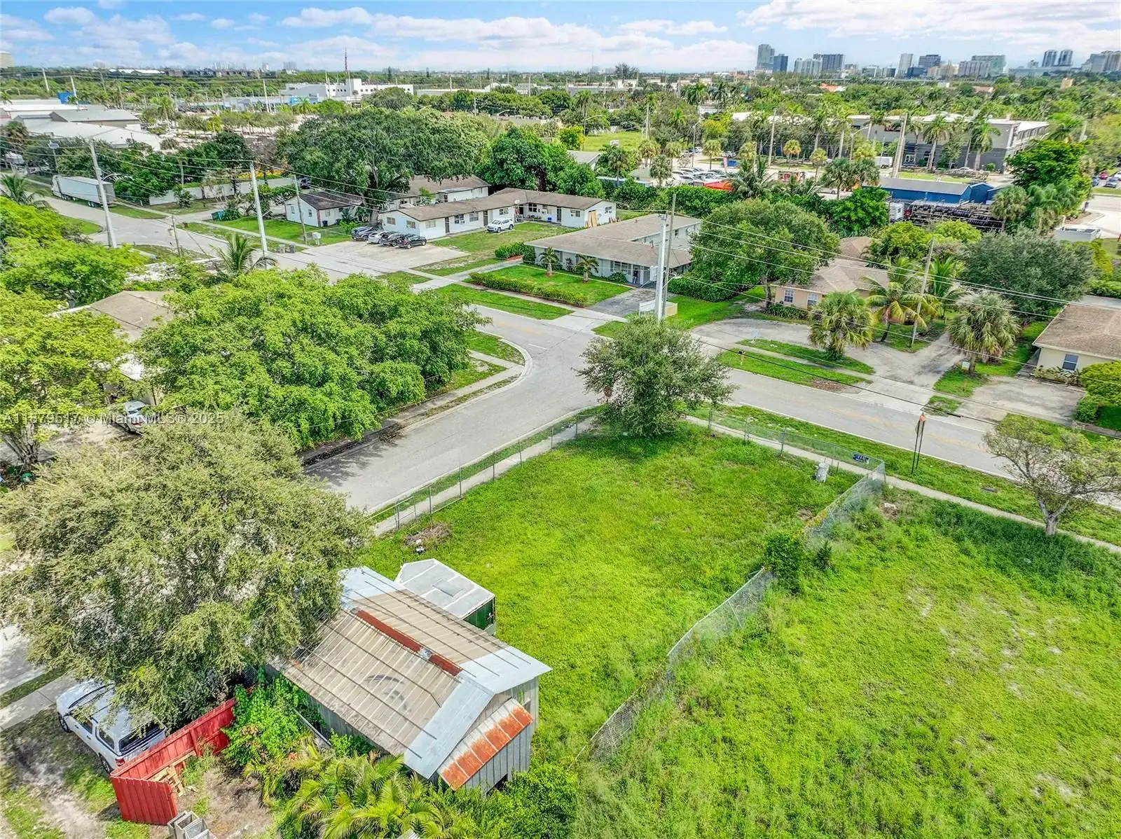 1819 Suwanee Dr, West Palm Beach FL 33409