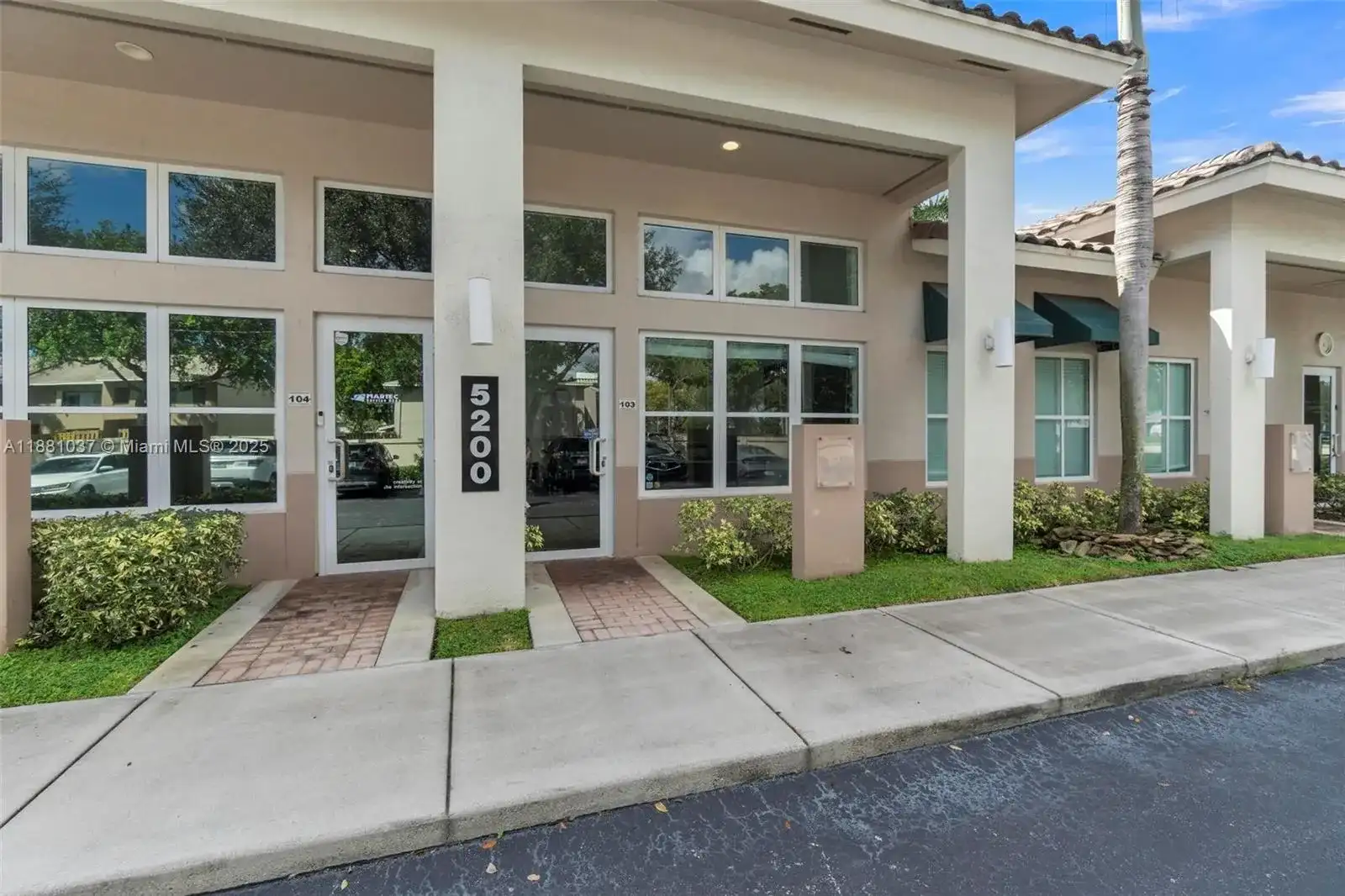 5200 S University Dr # 103A, Davie FL 33328