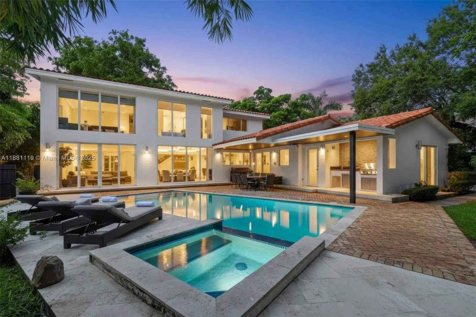 575 Bay Point Rd, Miami FL 33137