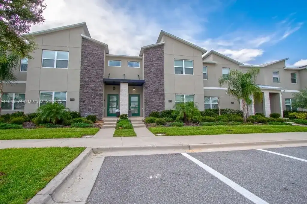 962 splash Shot  Pl, Kissimmee FL 33896
