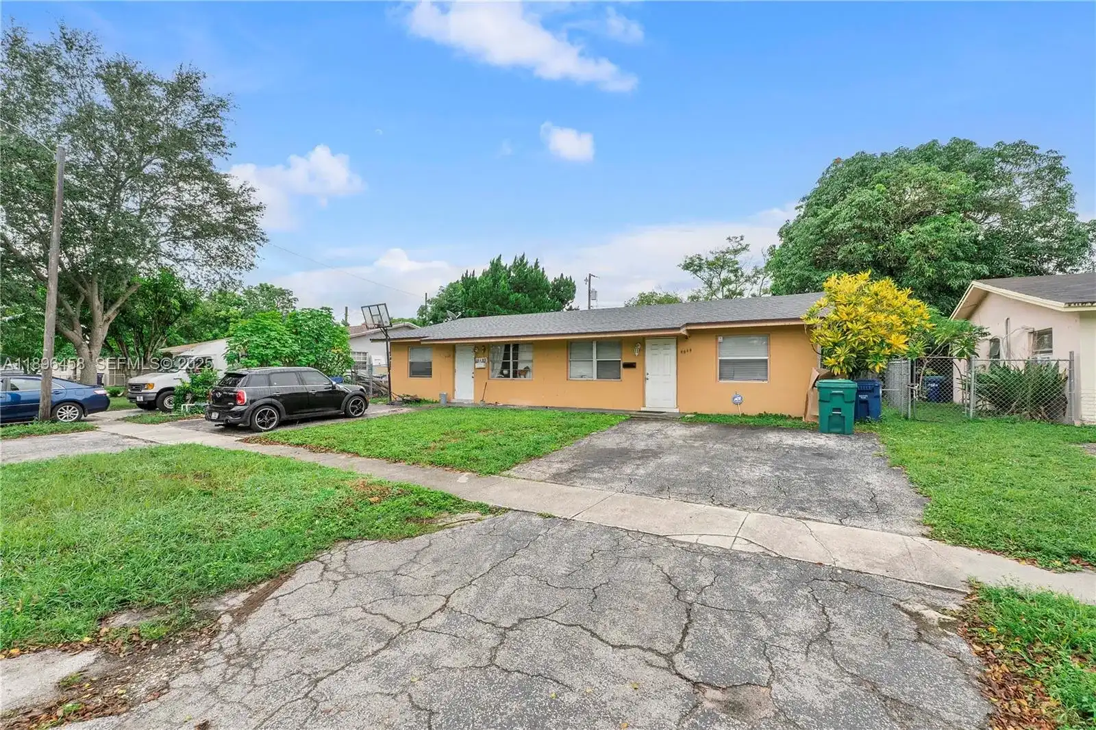5620 NW 14th Ct, Lauderhill FL 33313