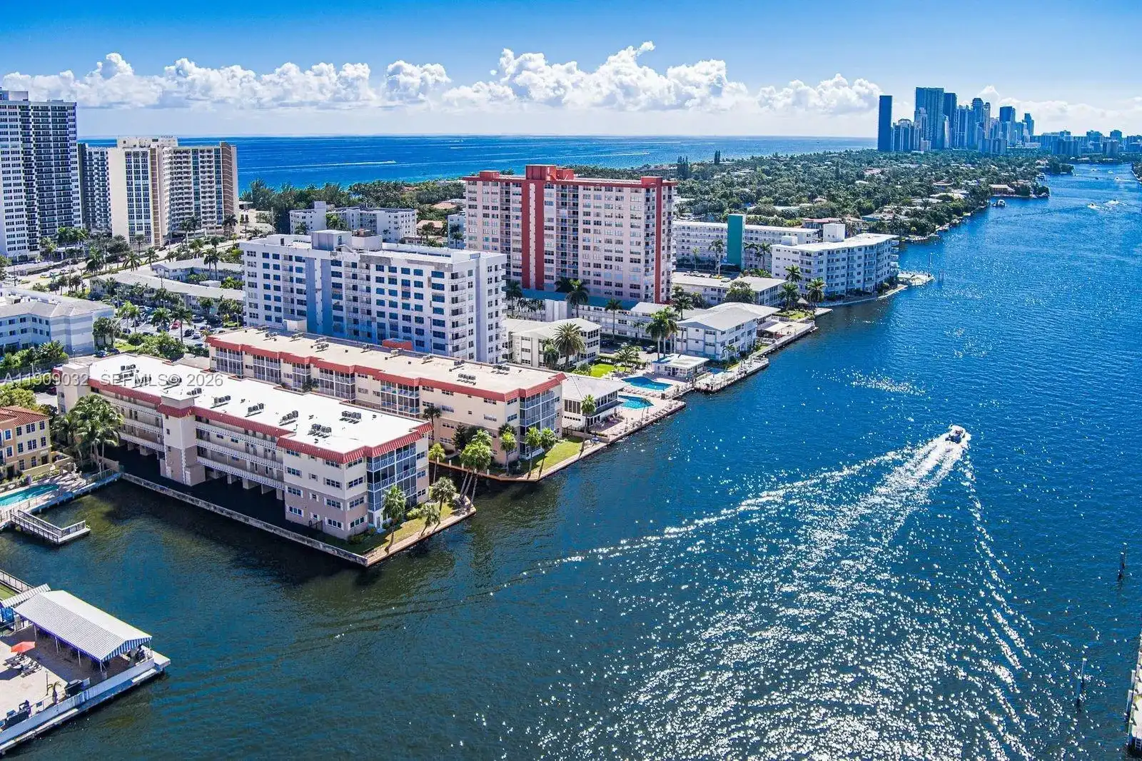 2081 S Ocean Dr # 308, Hallandale Beach FL 33009