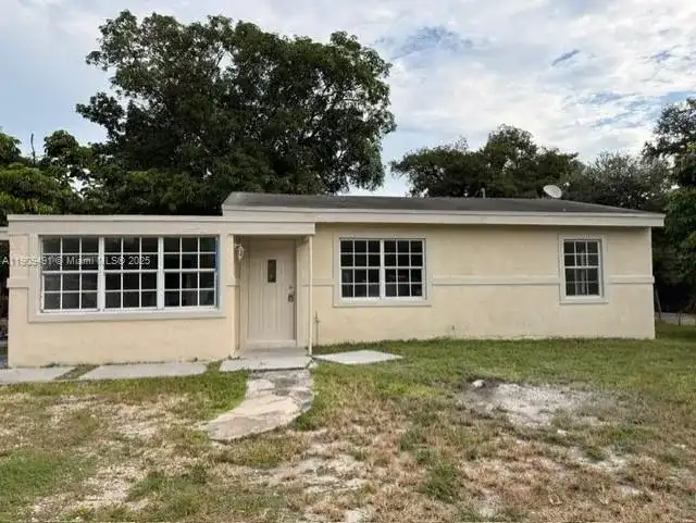 9 Miami Gardens Rd # 0, West Park FL 33023