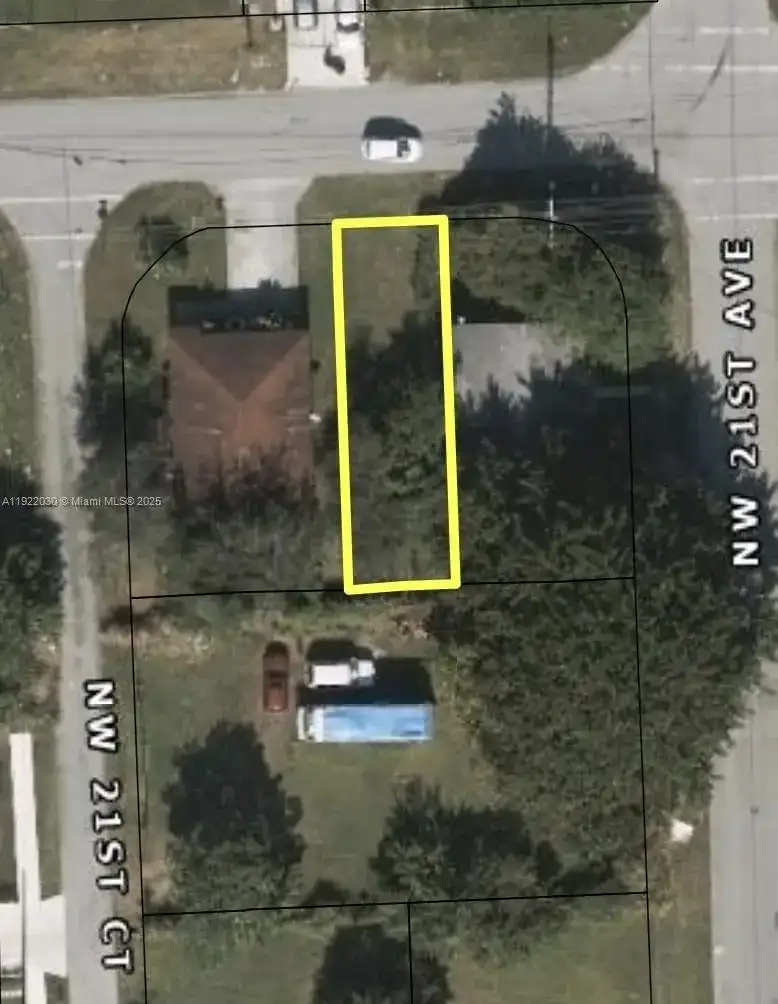 2108 NW 76th St, Miami FL 33147