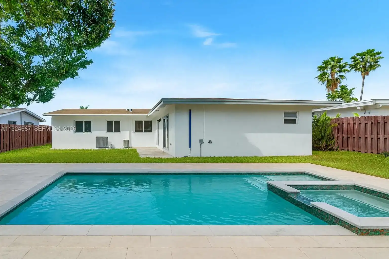1520 NE 14th Ter, Fort Lauderdale FL 33304