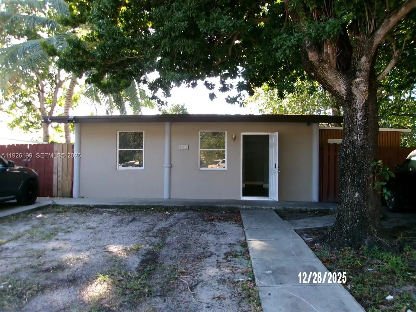4510 SW 38th St # 1, West Park FL 33023