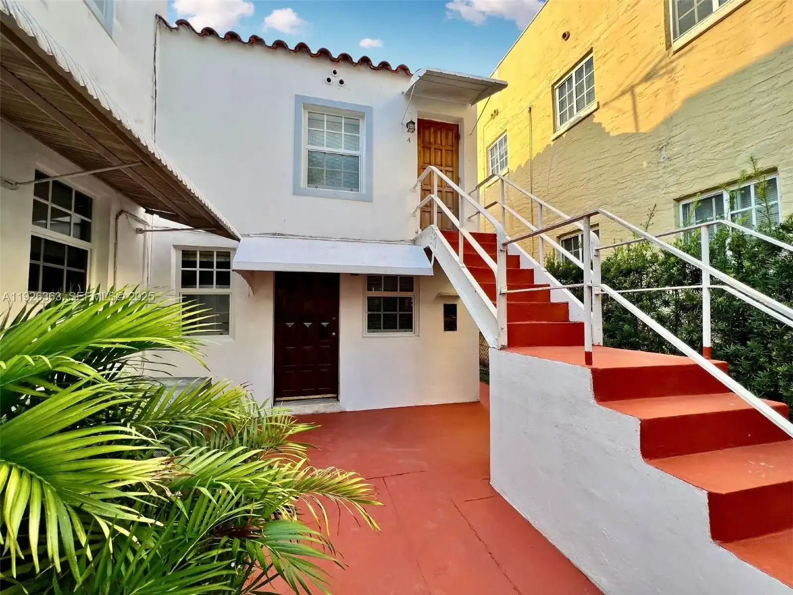 227 Phoenetia Ave # 3, Coral Gables FL 33134