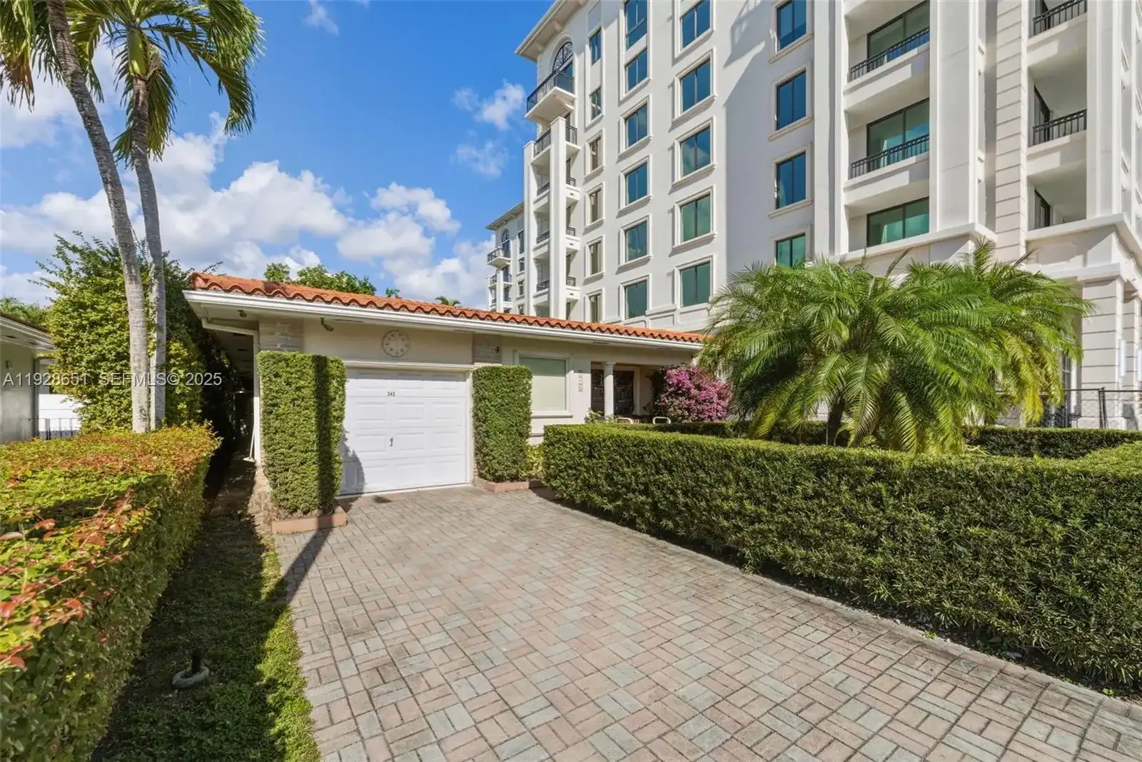 345 Malaga Ave, Coral Gables FL 33134