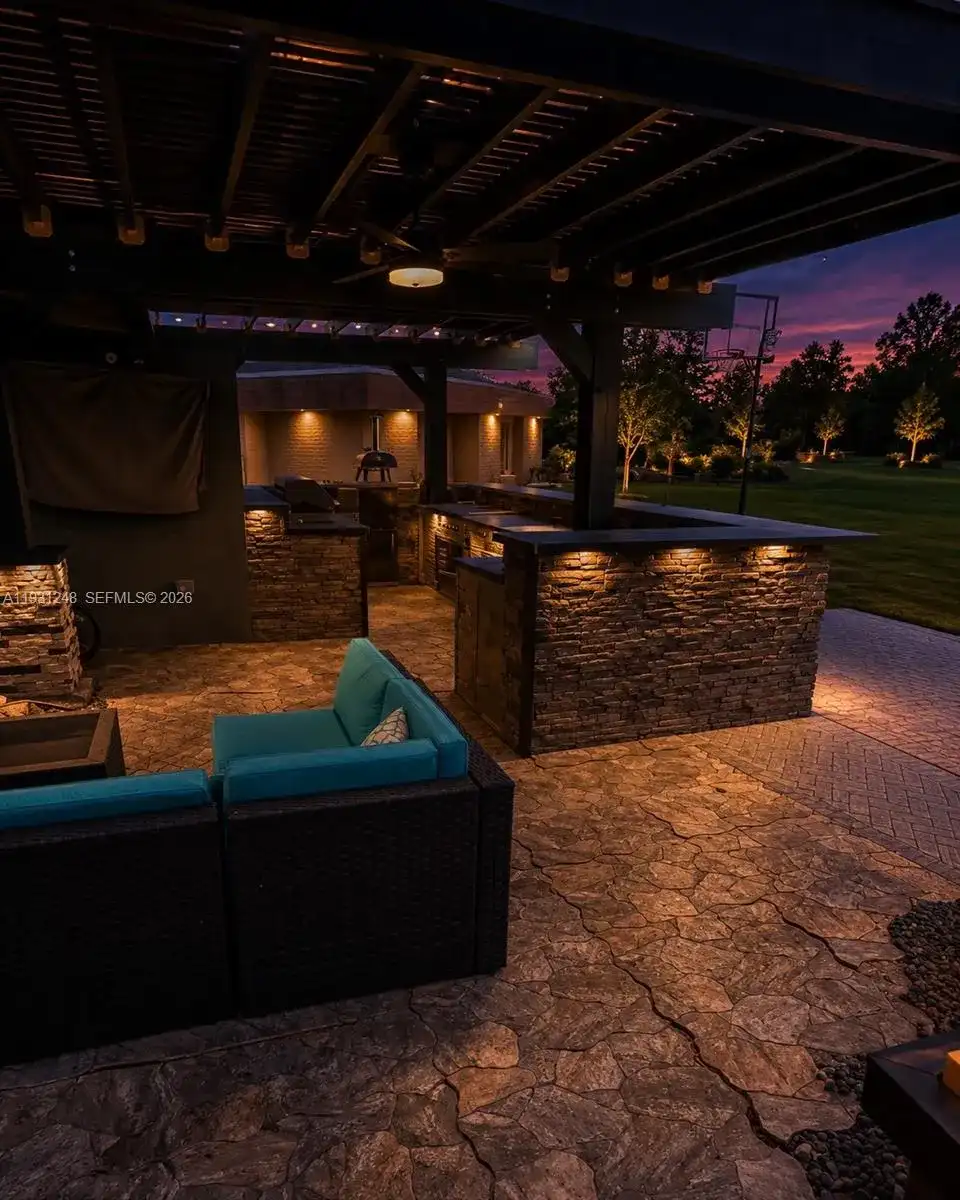 4905 Banyan Lane, Tamarac FL 33319