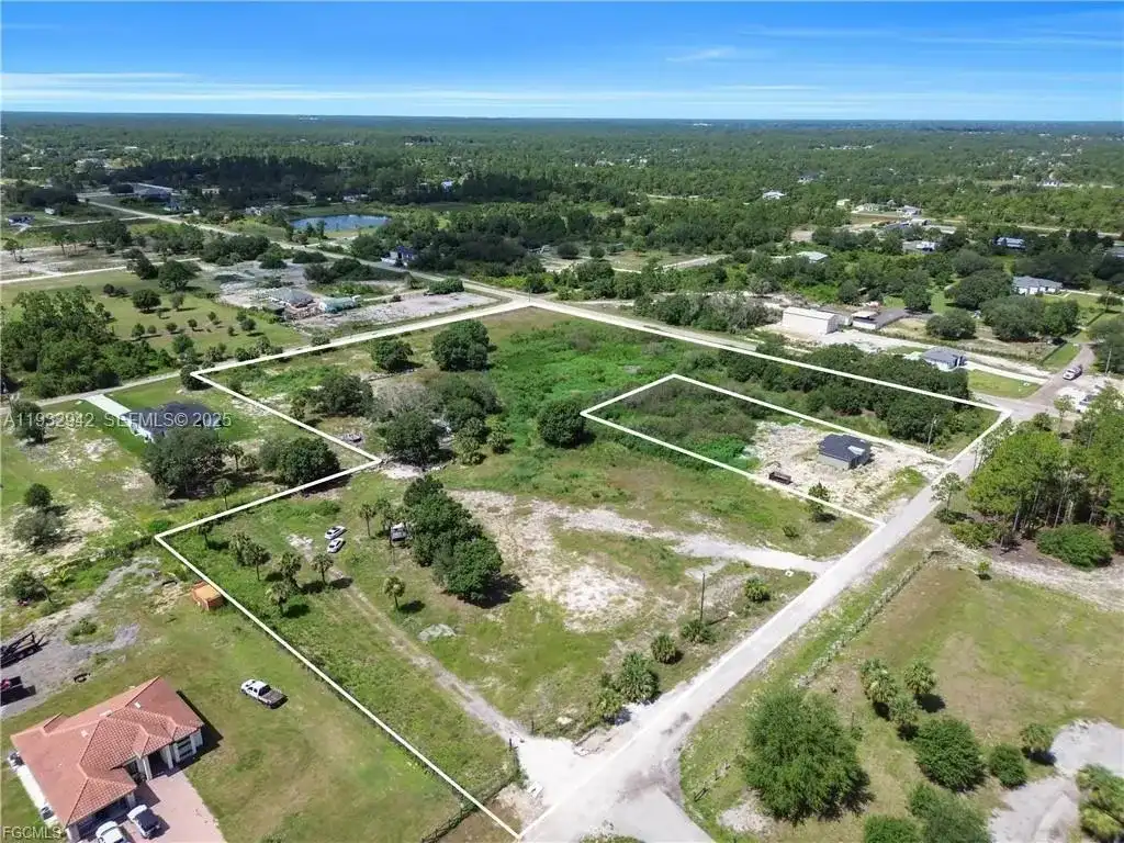 7583 7TH PL, La Belle FL 33935