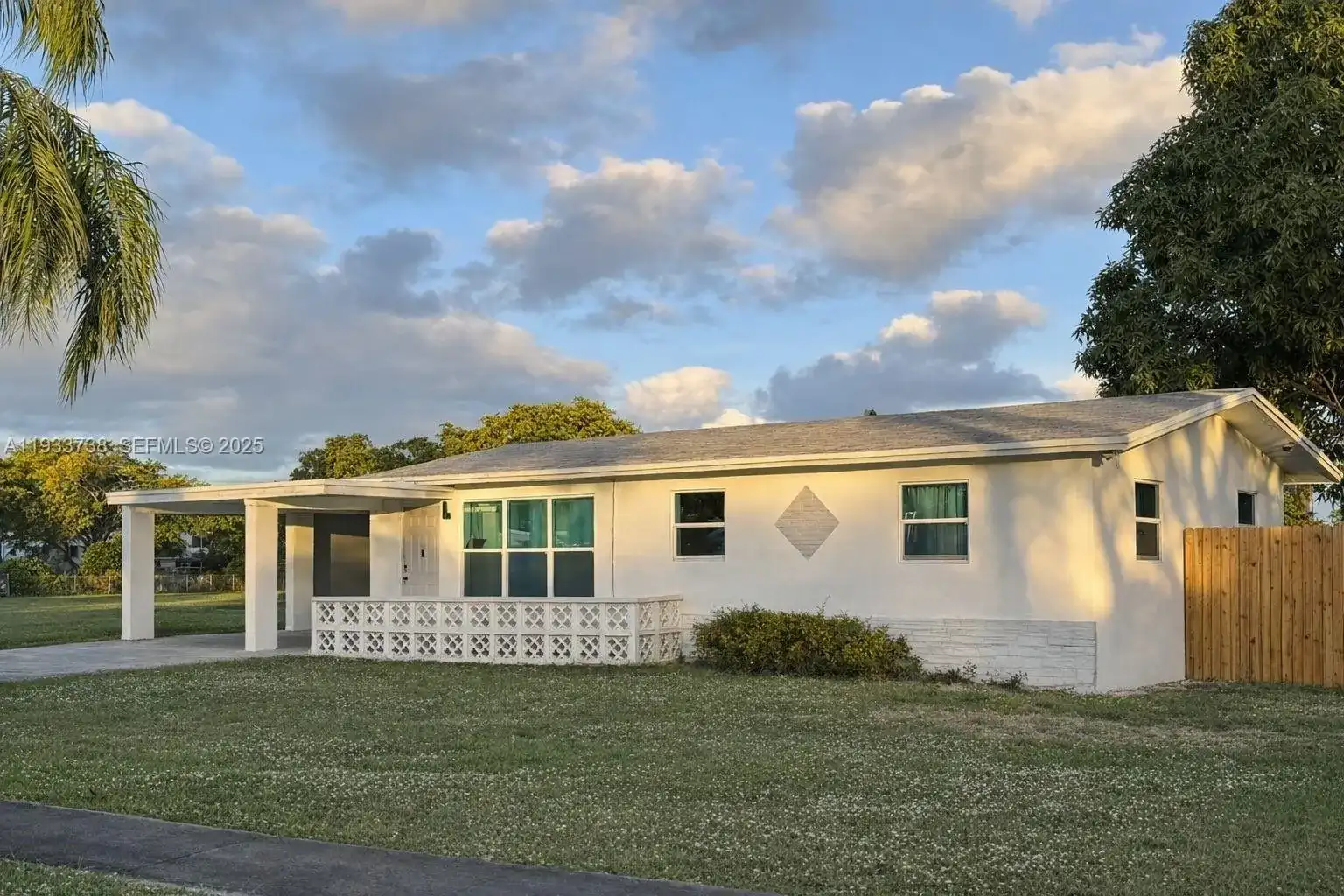1704 NW 58th Ave, Margate FL 33063