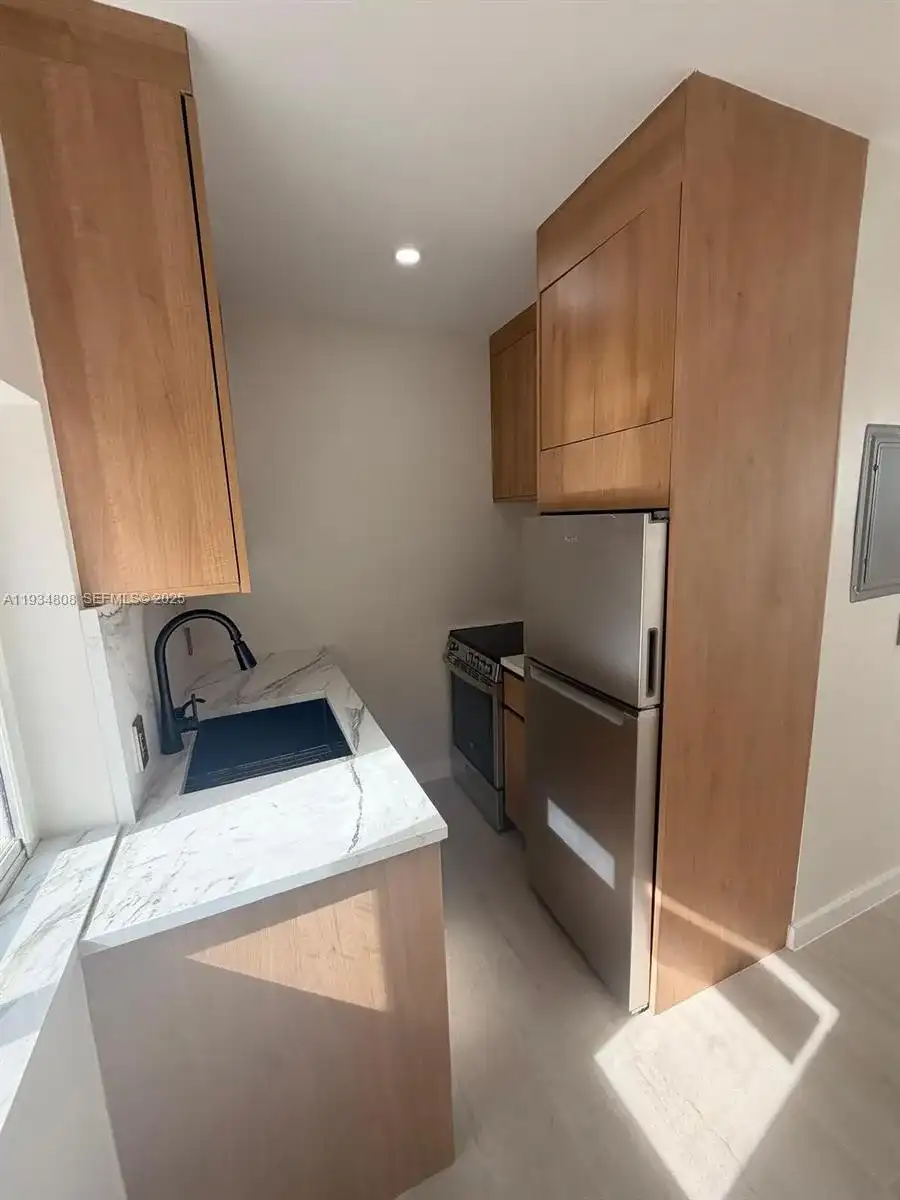 2436 SW 7th St # 12, Miami FL 33135