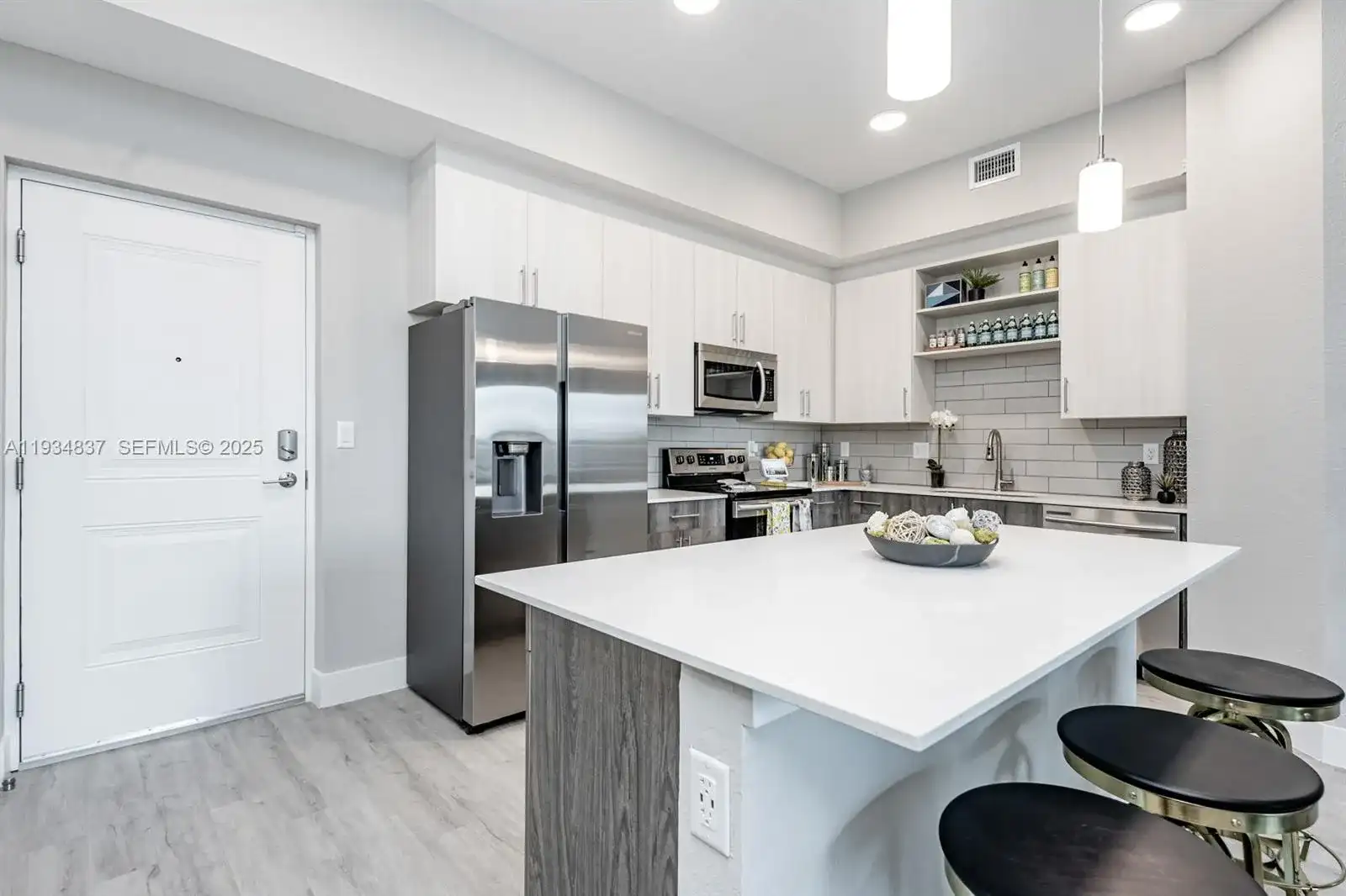 9251 NW 57TH STREET # 301, Tamarac FL 33351