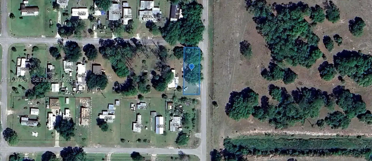 323 Jordan Ter, Okeechobee FL 34974