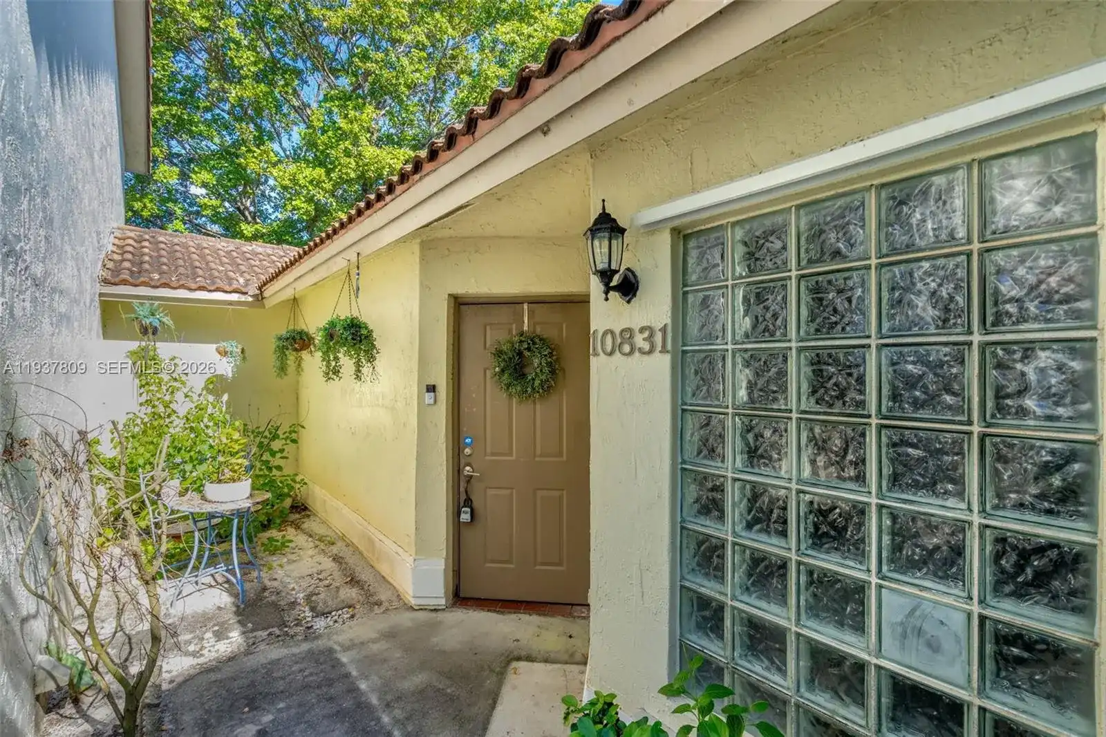 10831 NW 3rd Ct, Pembroke Pines FL 33026