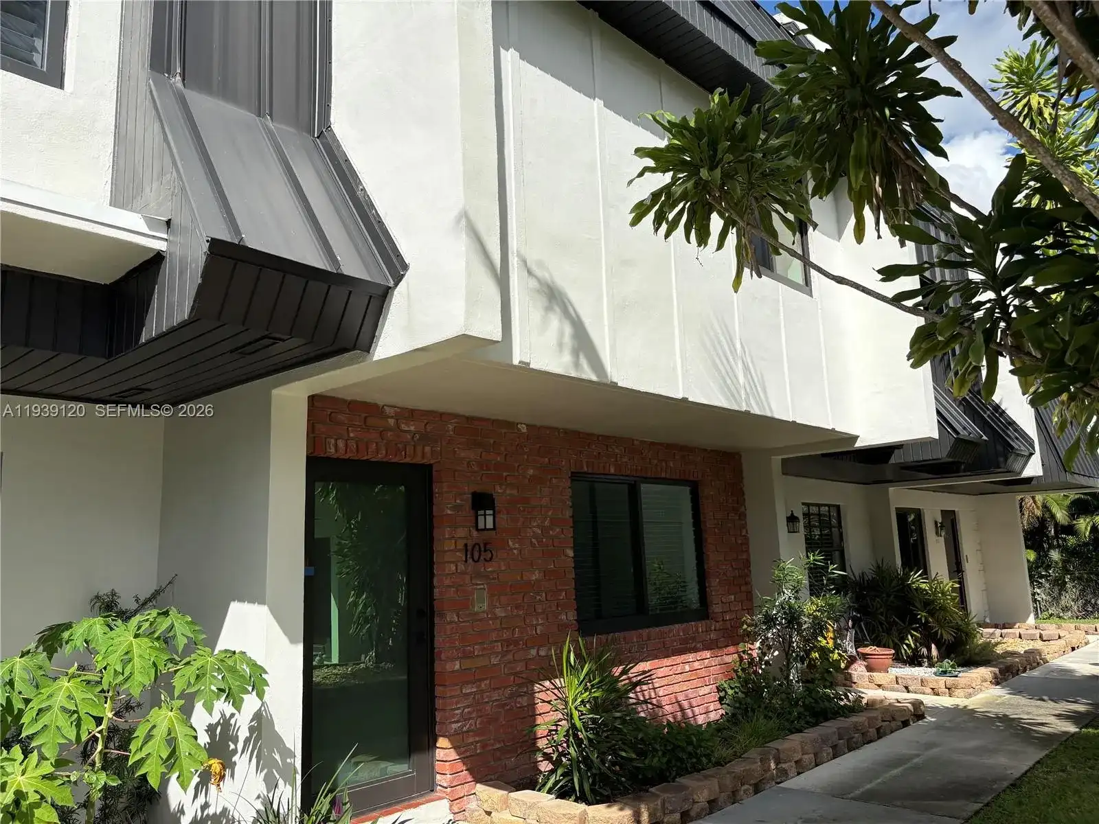 5555 SW Ludlam Rd # 105, South Miami FL 33155
