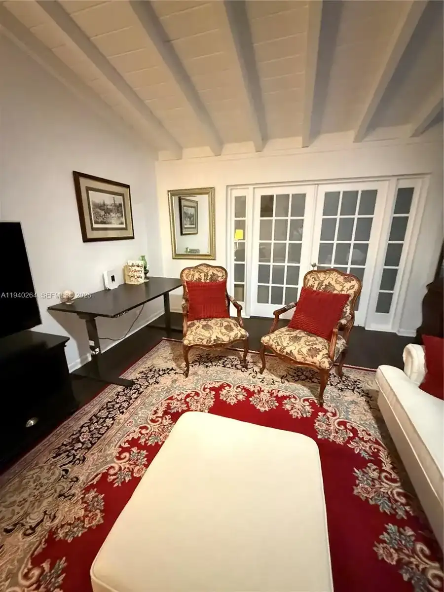 2036 NE 21st Ave # 2, Fort Lauderdale FL 33305