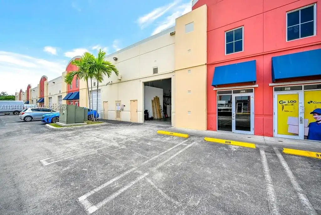 6020 NW 99th Ave # 309, Doral FL 33178