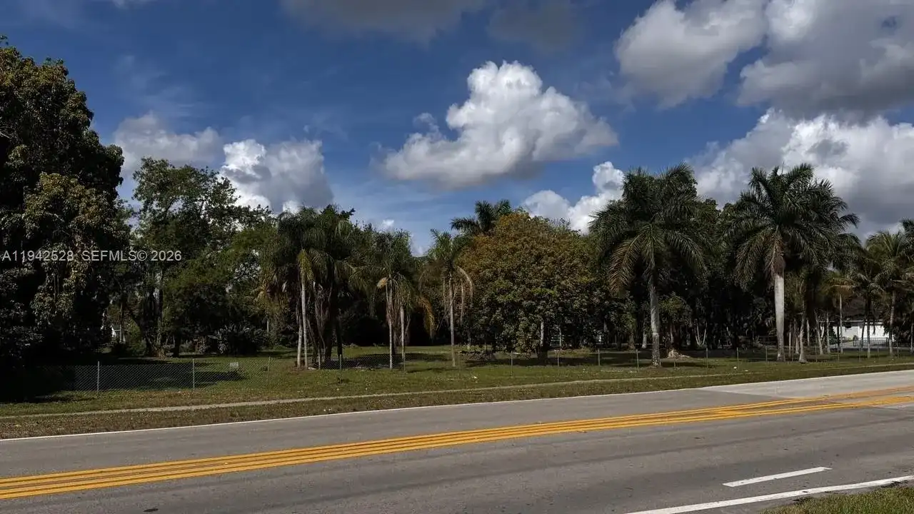 1615 Hiatus Rd, Davie FL 33325