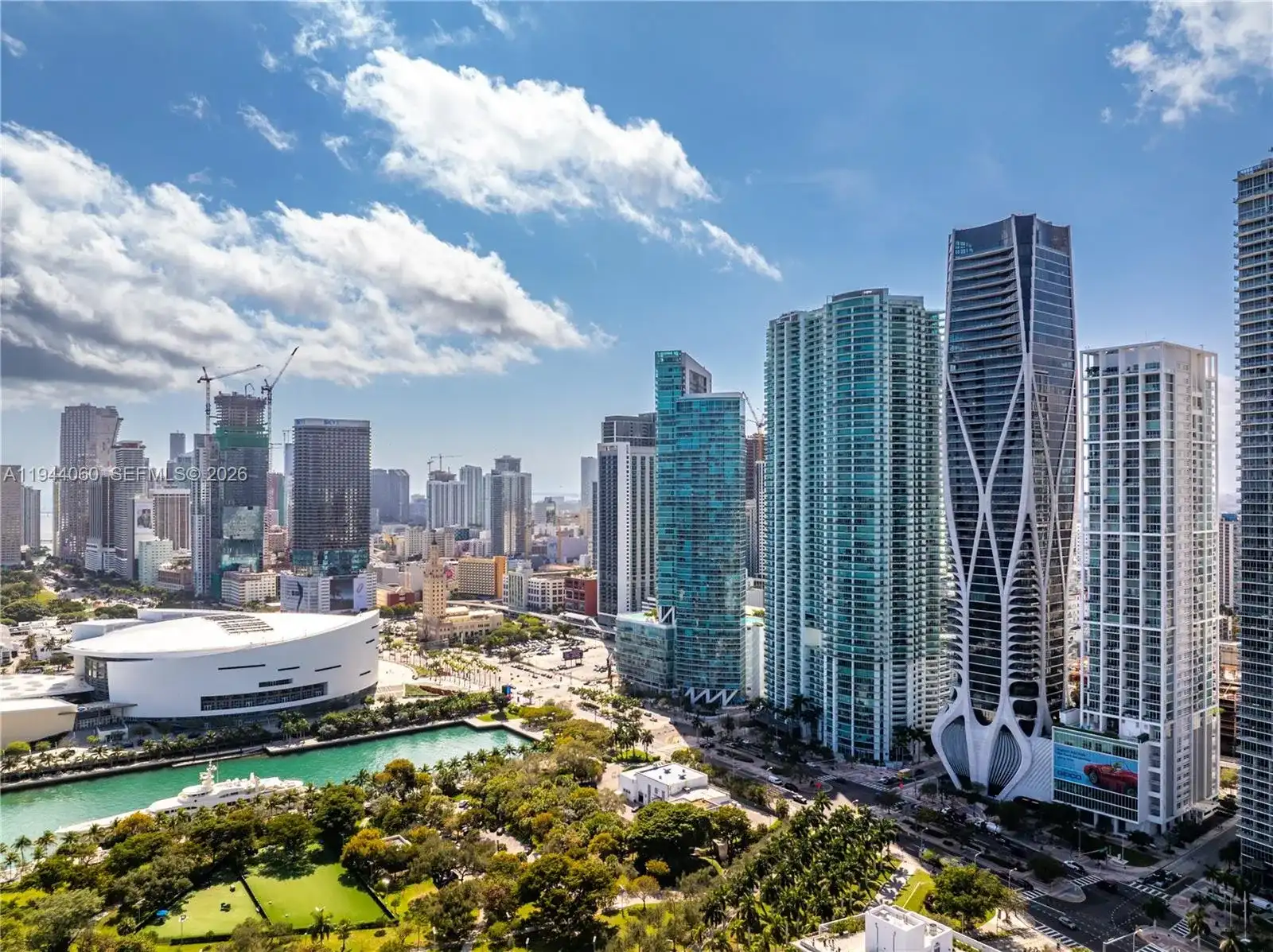 1000 Biscayne Blvd, Miami FL 33132