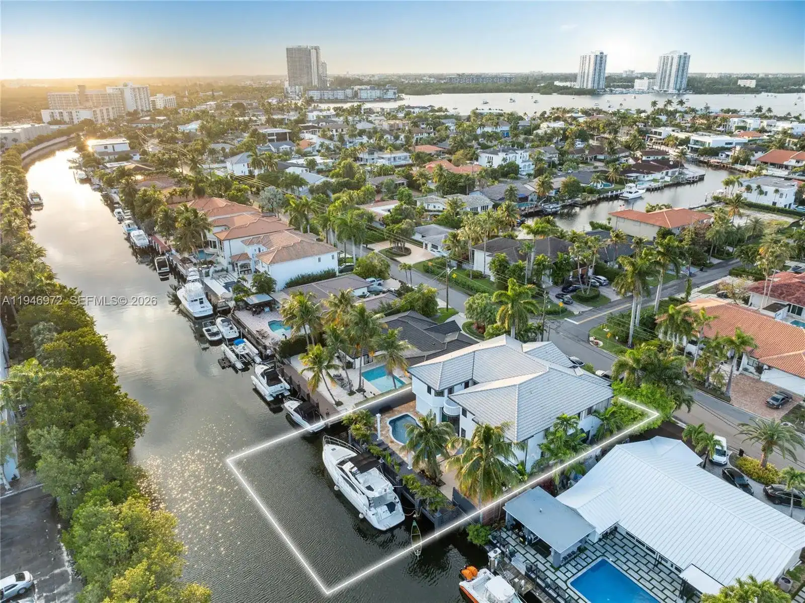 3400 NE 164th St, Sunny Isles Beach FL 33160