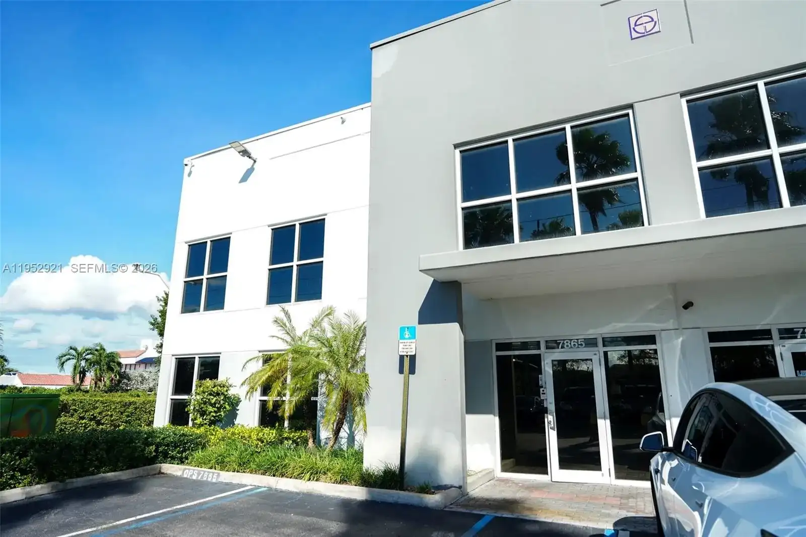 7865 NW 46th St # 8, Doral FL 33166