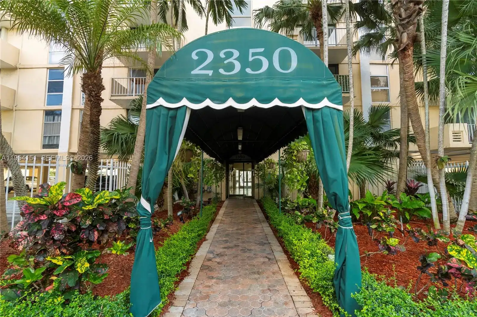2350 NE 135th St # 1202, North Miami FL 33181
