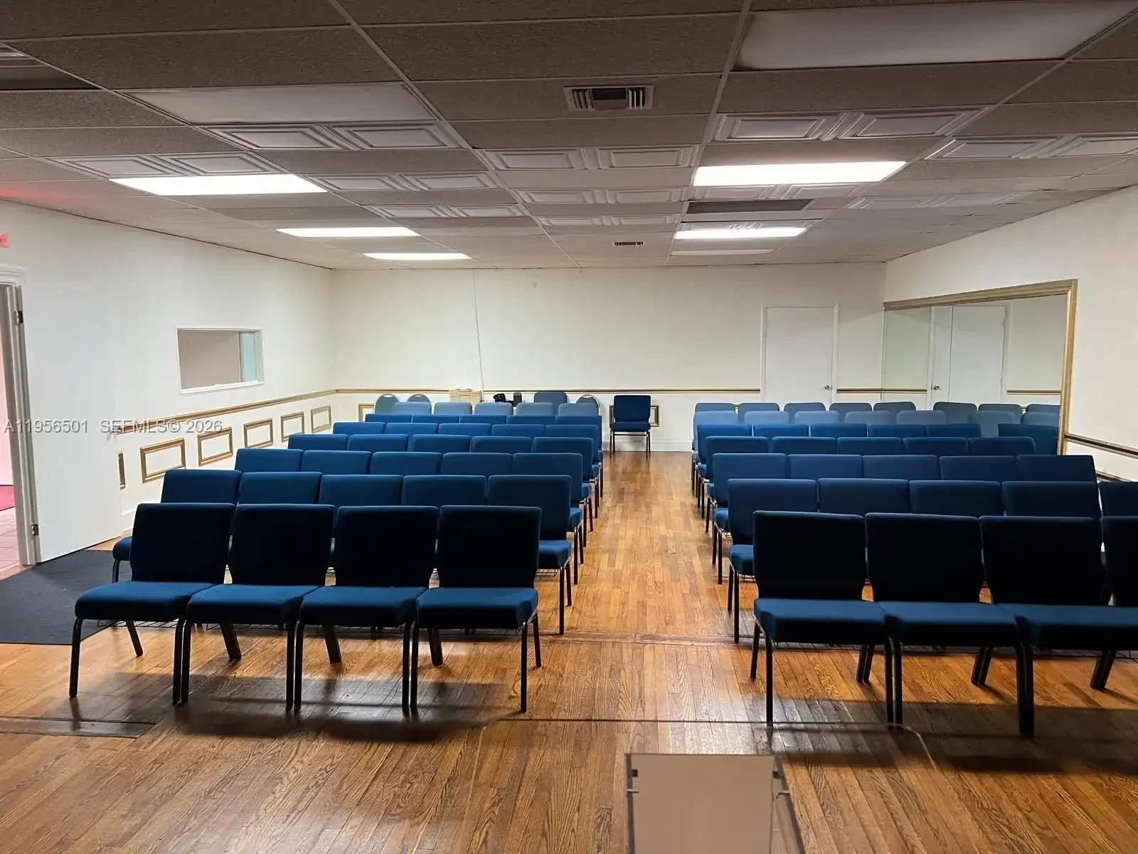 7573 W Oakland Park Blvd, Lauderhill FL 33319