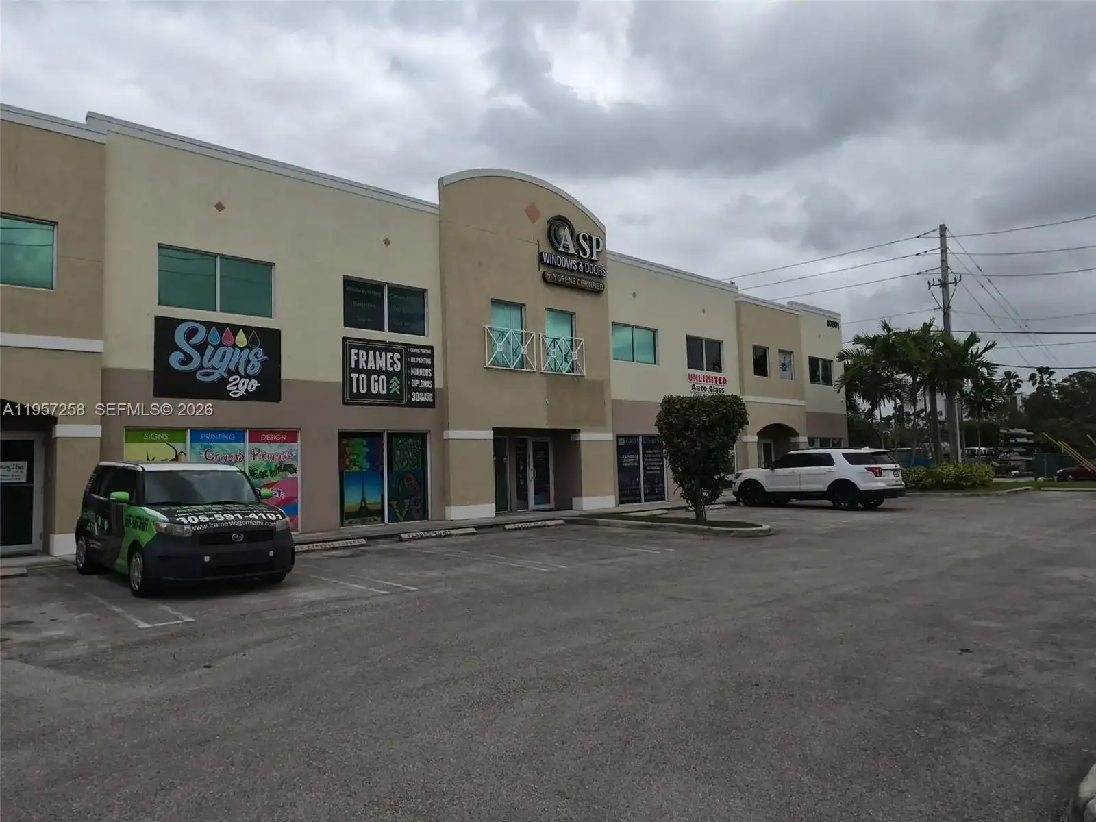 10801 NW 14th St # 102, Sweetwater FL 33172